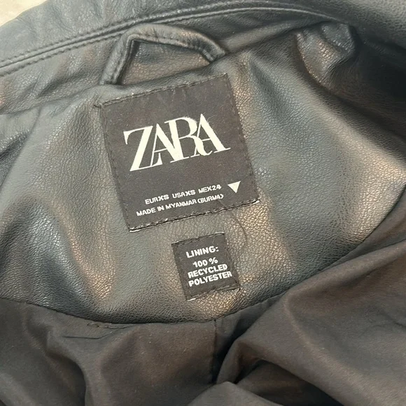 đź–¤ - Picture 4 of 4